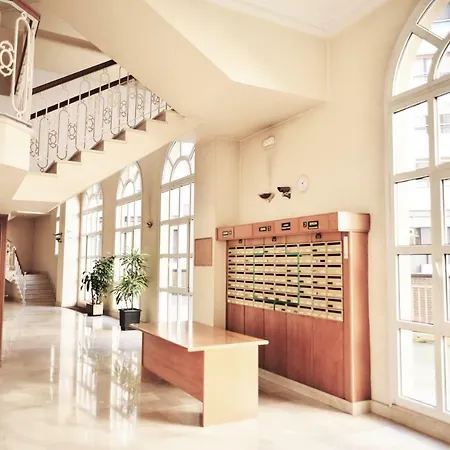 Plaza Pio Xii * 圣塞瓦斯蒂安